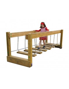Escalier oscillant horizontal pour aire de jeu